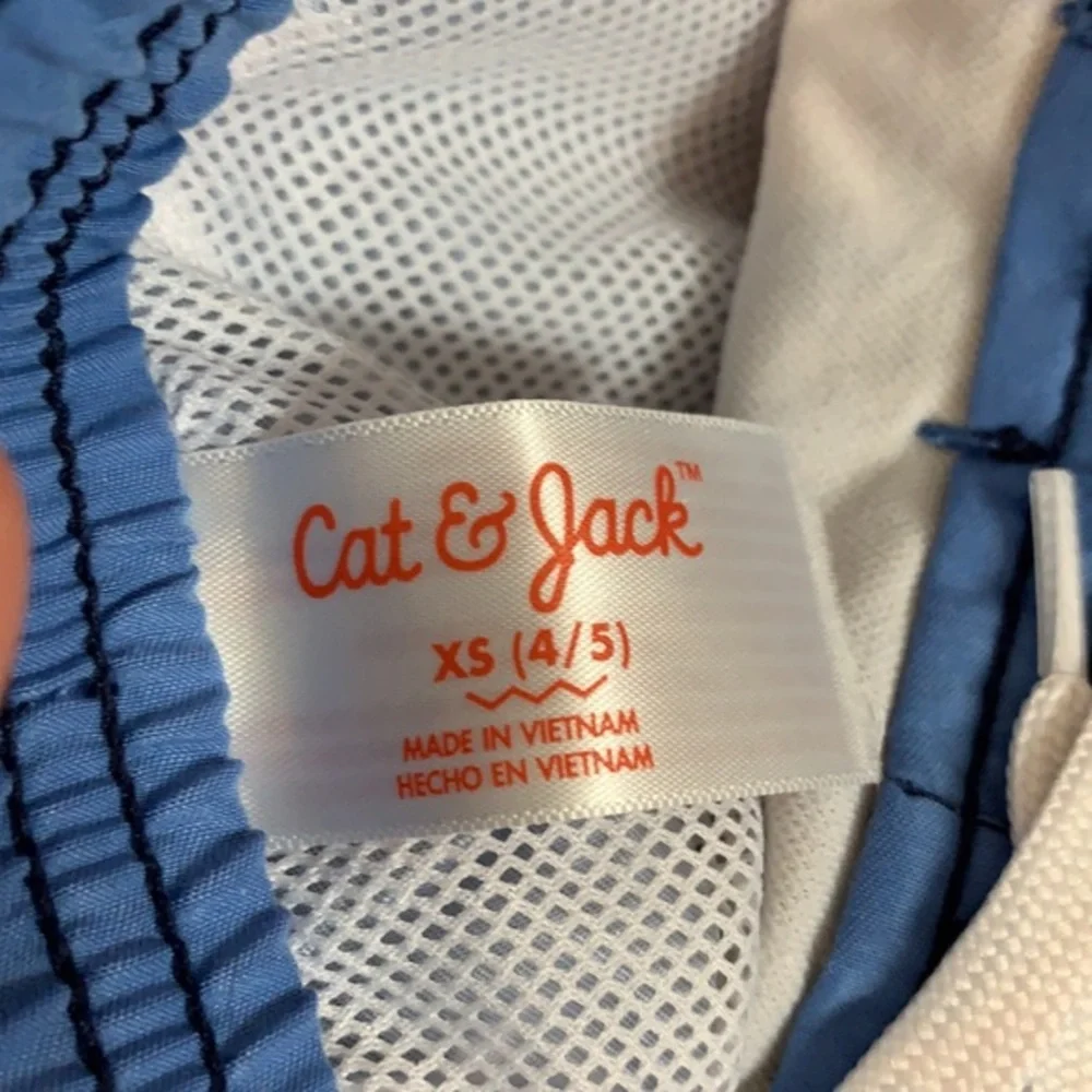 Cat & Jack patriotic suit size XS‎ 4/5